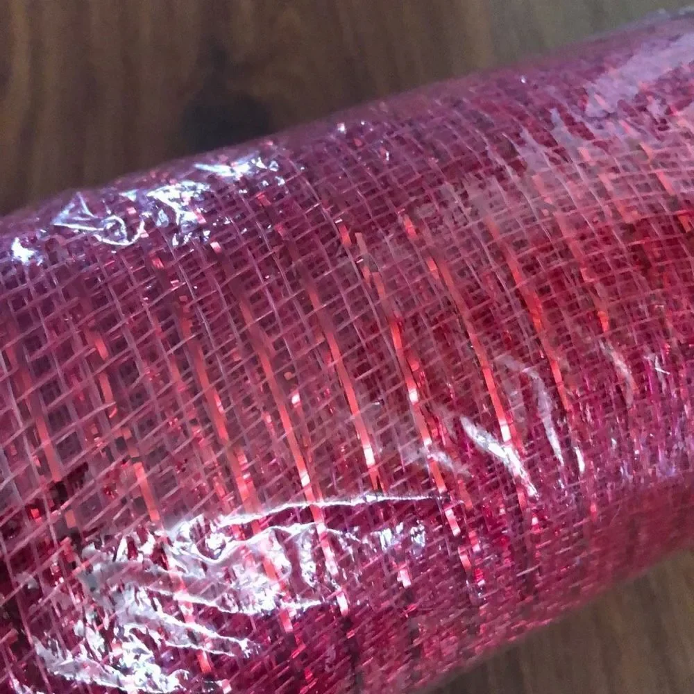 NEW Celebrate it Large red mesh roll for wreaths and decoration 21 x 30 ft￼